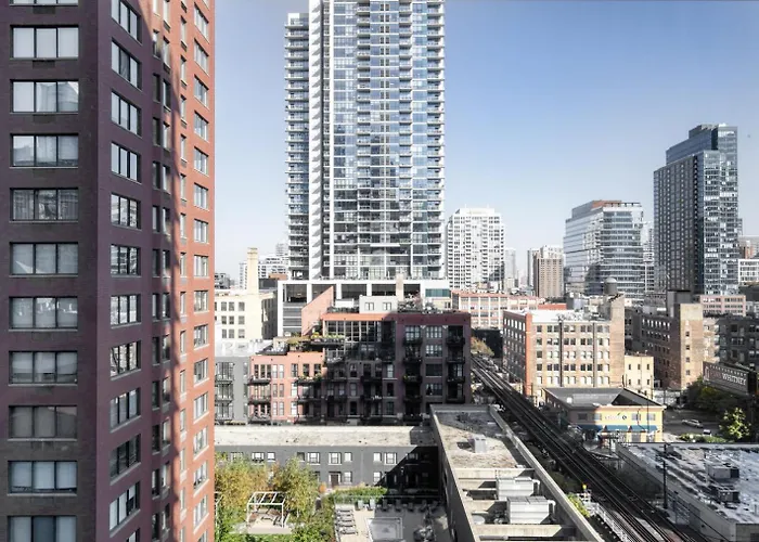 River North 1br W Gym Pool Roof Nr Riverwalk Chi-818