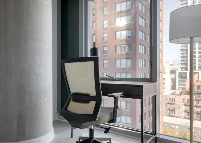 River North 1br W Gym Pool Roof Nr Riverwalk Chi-818 Apartment